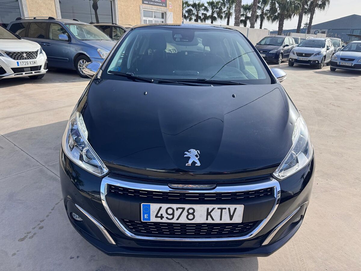PEUGEOT 208 TECH 1.2 E-THP LPG AUTO SPANISH LHD IN SPAIN 70000 MILES SUPER 2019